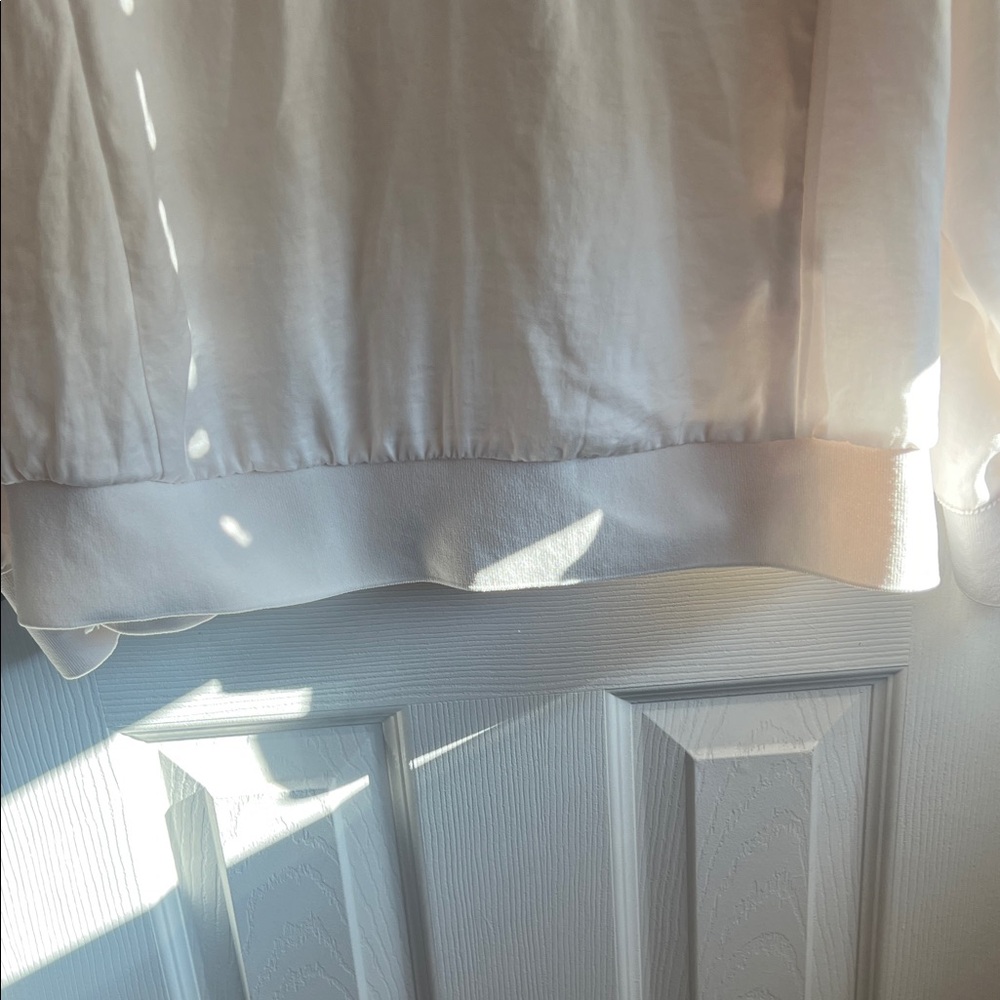 Express Cream V-Neck Blouse with Lace Detail - Picture 5 of 11